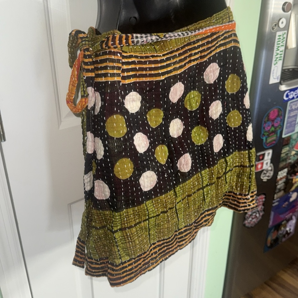 Renew Vintage Bohemian Patchwork Kantha Cotton Wrap Mini Skirt Size Medium - Picture 9 of 11